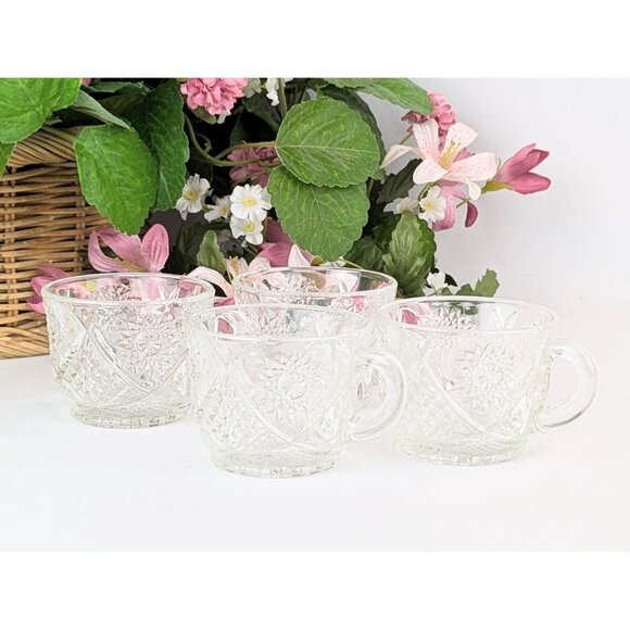 Set of 4 Duncan & Miller EAPG Punch Cups 1890s Clear Glass Star Diamond Pattern - Picture 3 of 9